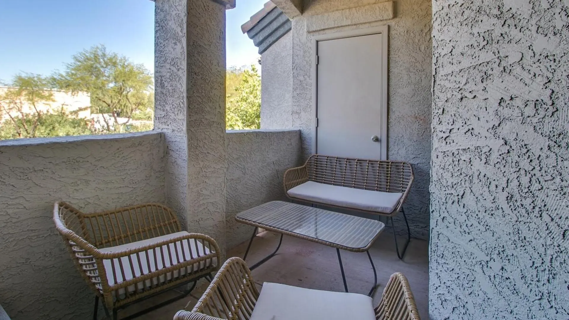 Remodeled 1 Bdrm Condo In North Scottsdale Casa de Férias