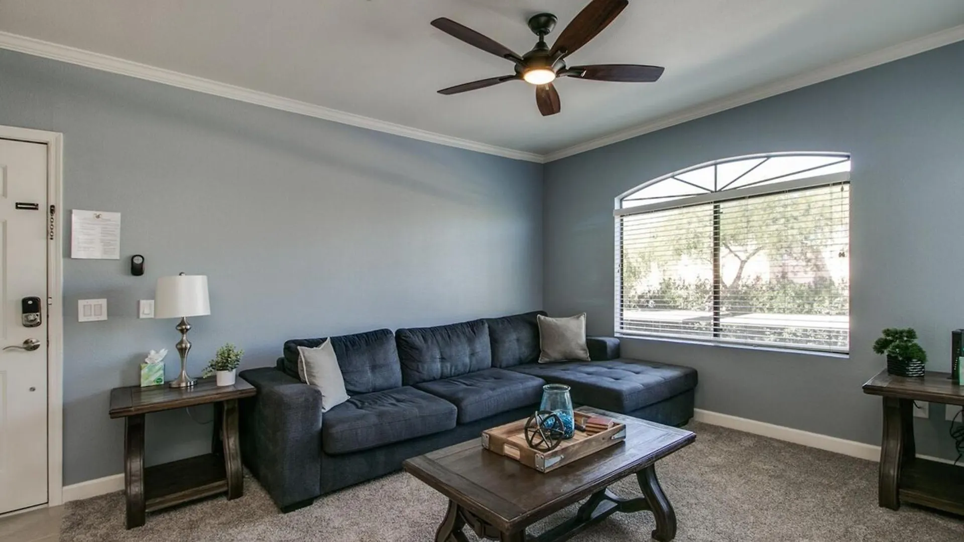Remodeled 1 Bdrm Condo In North Scottsdale 0*,